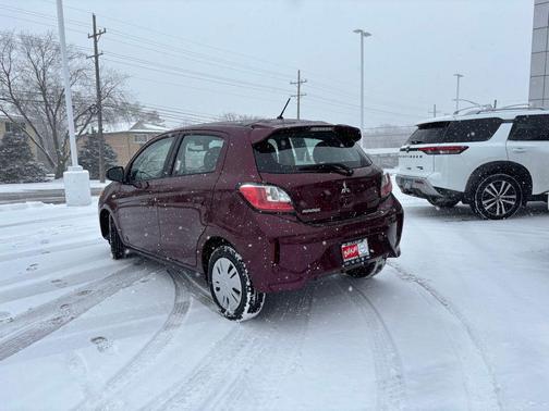 2024 Mitsubishi Mirage ES