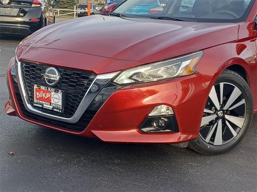 Photo 2 of 28 of 2021 Nissan Altima 2.5 SL