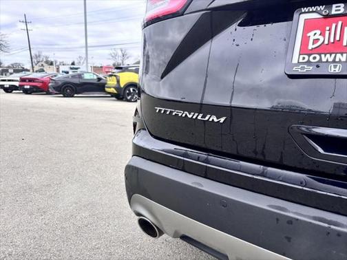 2023 Ford Edge Titanium