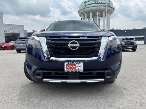2025 Nissan Pathfinder SL 4WD
