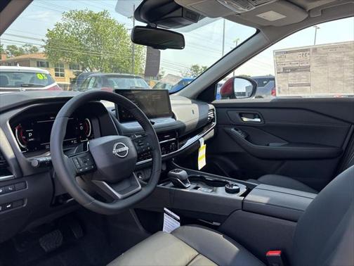 2025 Nissan Rogue SL