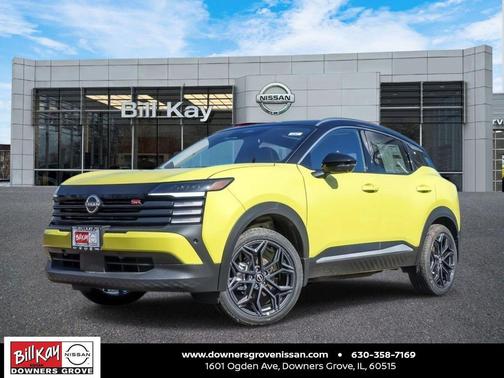 Yuzu Yellow Metallic/Super Black 2026 Nissan Kicks SR