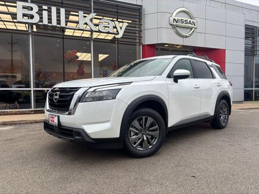 2025 Nissan Pathfinder SV 4WD