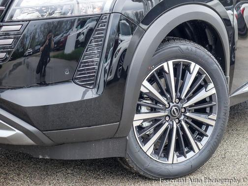 Super Black 2026 Nissan Pathfinder Platinum