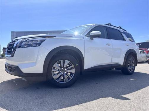 2025 Nissan Pathfinder SV 4WD