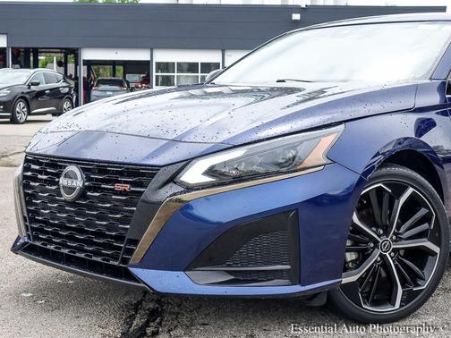 Deep Blue Pearl 2023 Nissan Altima SR FWD