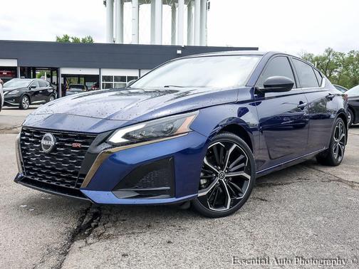 Deep Blue Pearl 2023 Nissan Altima SR FWD