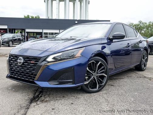 Deep Blue Pearl 2023 Nissan Altima SR FWD