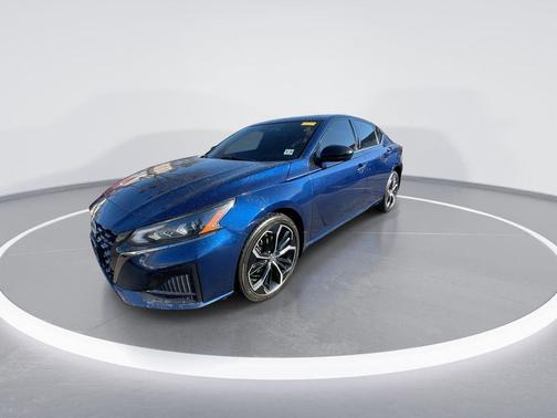 Deep Blue Pearl 2023 Nissan Altima SR FWD