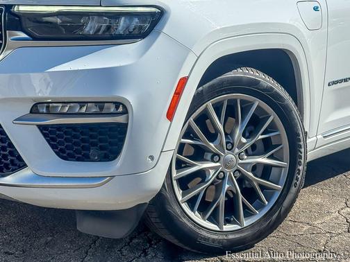 2022 Jeep Grand Cherokee 4xe Summit