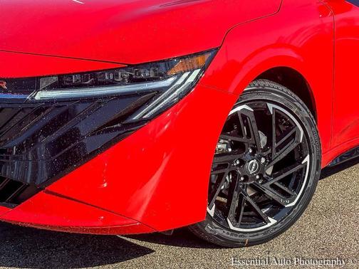 Energetic Ember/Super Black 2026 Nissan Sentra SR