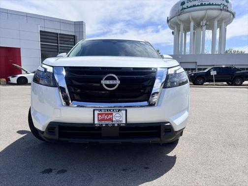 2025 Nissan Pathfinder SV 4WD