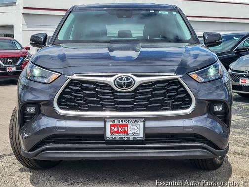 Magnetic Gray Metallic 2023 Toyota Highlander LE
