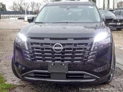 Super Black 2026 Nissan Pathfinder SV