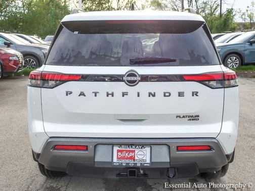 Everest White Pearl Tricoat 2026 Nissan Pathfinder Platinum