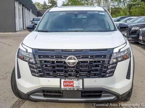 Everest White Pearl Tricoat 2026 Nissan Pathfinder Platinum
