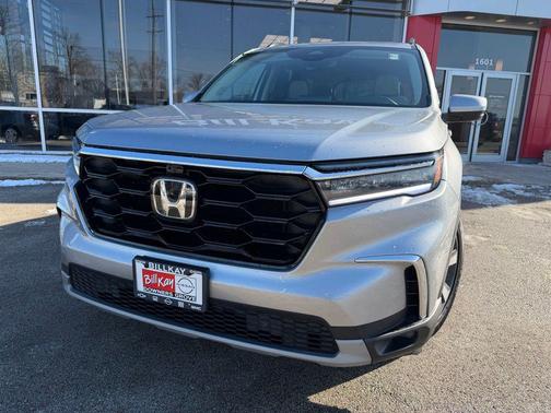 2023 Honda Pilot AWD Elite