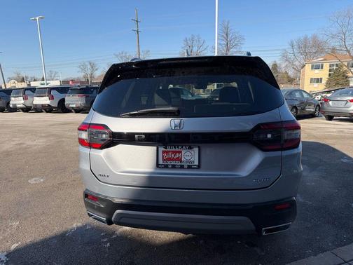 2023 Honda Pilot AWD Elite