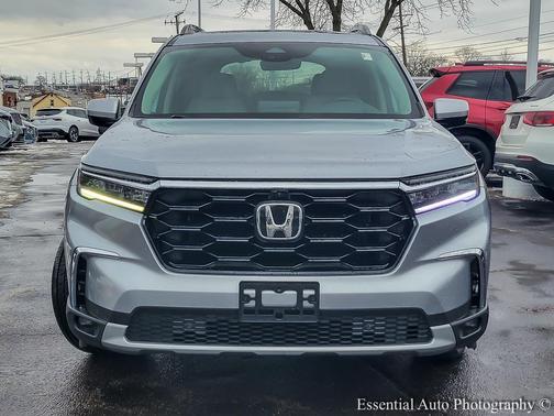 2023 Honda Pilot AWD Elite