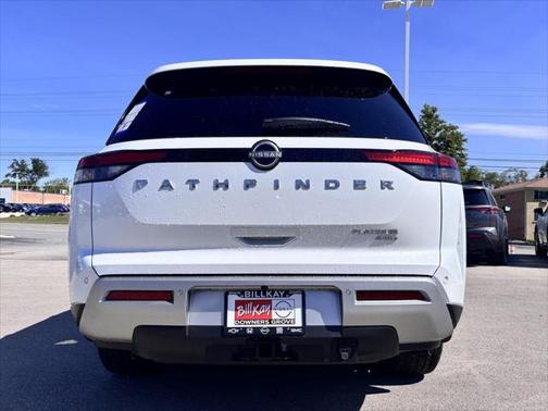2025 Nissan Pathfinder Platinum 4WD