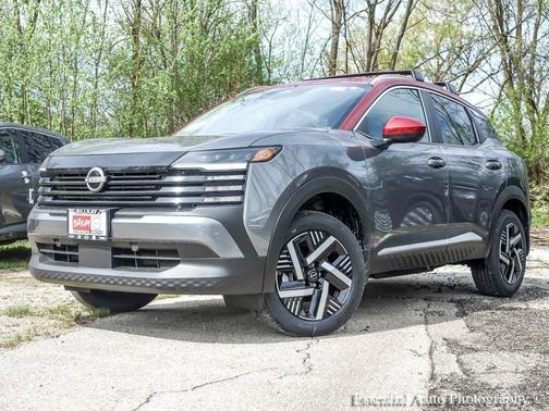 Gun Metallic/Scarlet Ember Tintcoat 2026 Nissan Kicks SV