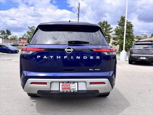 2023 Nissan Pathfinder SL 4WD