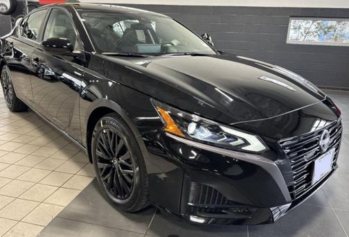 Super Black Clearcoat 2026 Nissan Altima 2.5 SV