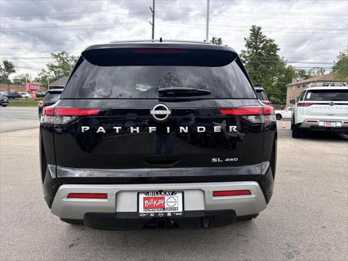 2025 Nissan Pathfinder SL 4WD