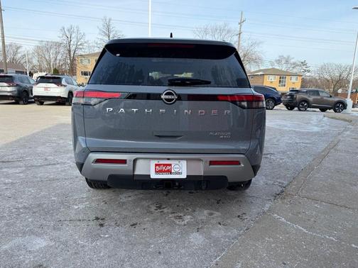 2025 Nissan Pathfinder Platinum 4WD