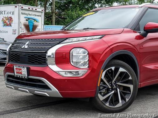 Red Diamond 2022 Mitsubishi Outlander SEL S-AWC