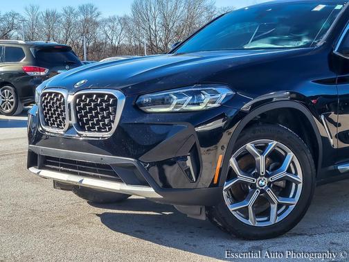 2023 BMW X4 xDrive30i