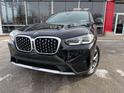 2023 BMW X4 xDrive30i