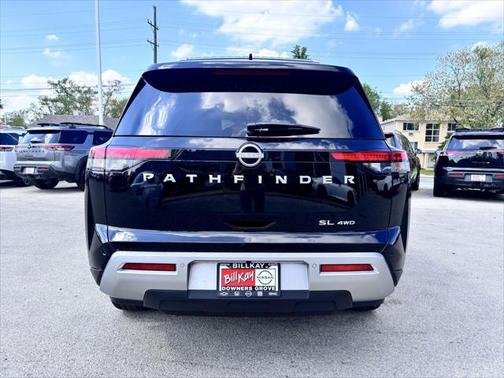 2025 Nissan Pathfinder SL 4WD