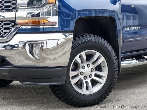 Deep Ocean Blue Metallic 2017 Chevrolet Silverado 1500 1LT