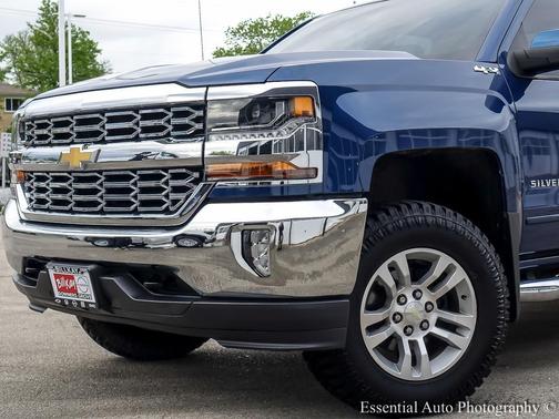 Deep Ocean Blue Metallic 2017 Chevrolet Silverado 1500 1LT