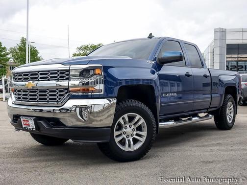 Deep Ocean Blue Metallic 2017 Chevrolet Silverado 1500 1LT