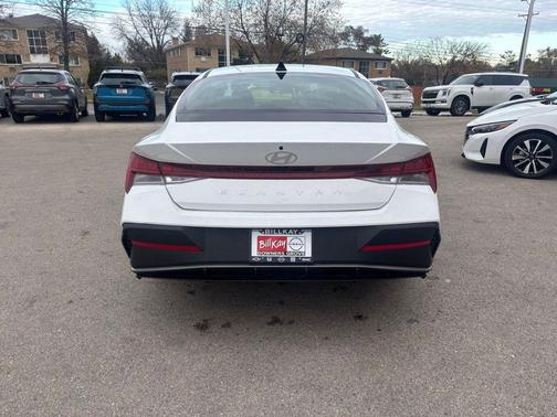 2025 Hyundai ELANTRA SEL