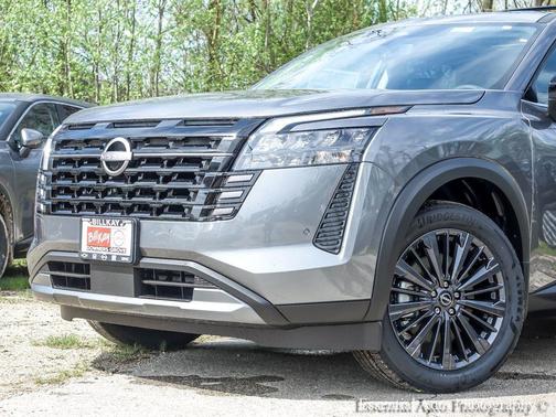Gun Metallic 2026 Nissan Pathfinder SL