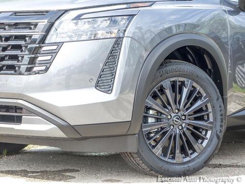 Gun Metallic 2026 Nissan Pathfinder SL