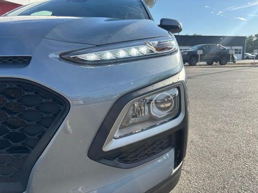 2021 Hyundai KONA SE