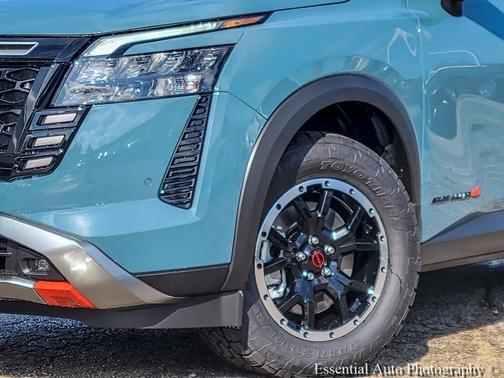 Baltic Teal 2026 Nissan Pathfinder SV