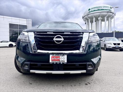 2023 Nissan Pathfinder SL 4WD
