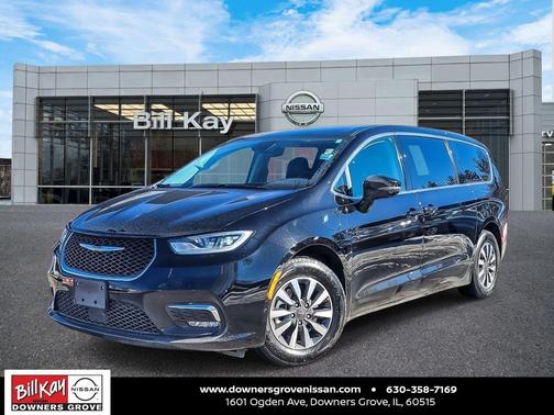 2024 Chrysler Pacifica Hybrid Select