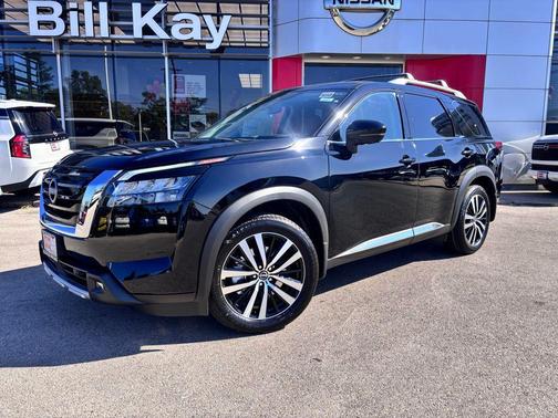2025 Nissan Pathfinder Platinum 4WD