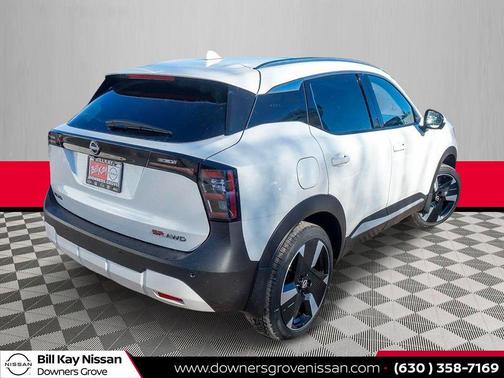 2025 Nissan Kicks SR