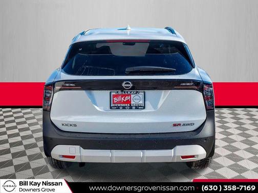 2025 Nissan Kicks SR