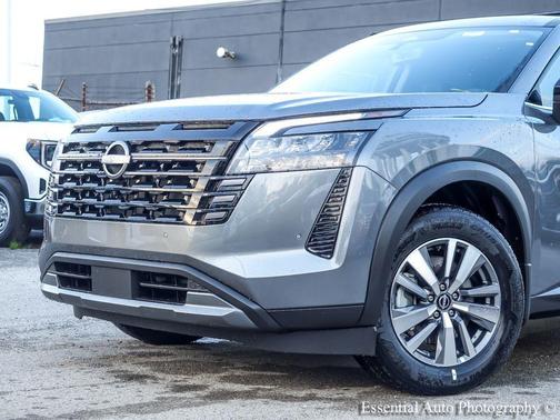 Gun Metallic 2026 Nissan Pathfinder SL