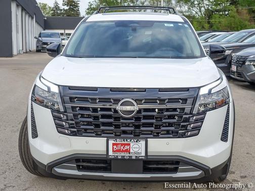 Everest White Pearl Tricoat 2026 Nissan Pathfinder Platinum