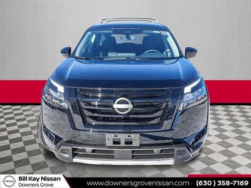 2025 Nissan Pathfinder SL 4WD