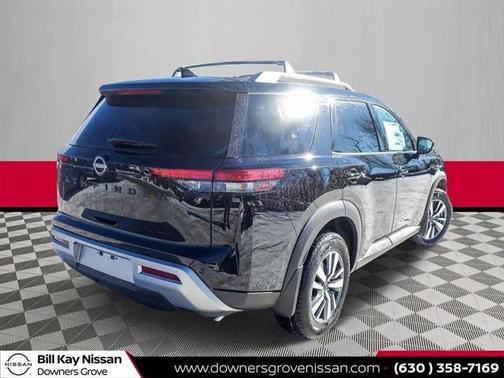 2025 Nissan Pathfinder SL 4WD